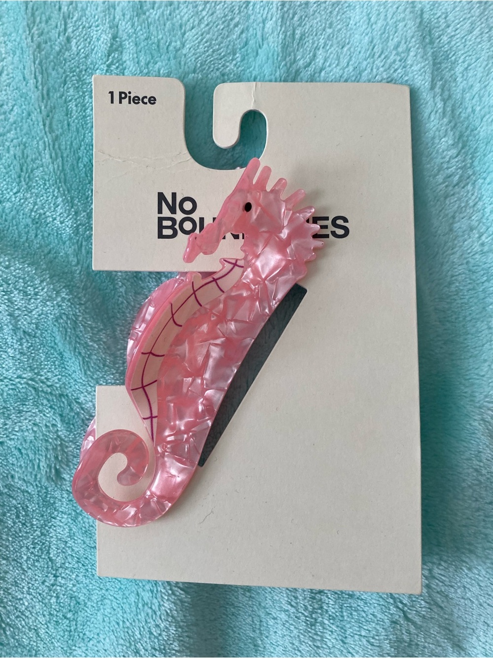 No Boundaries NWT Pink and White Coastal Seahorse Hair Clip for Adults and Kids